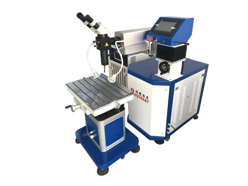 激光焊接機(jī).jpg 激光焊接機(jī).jpg