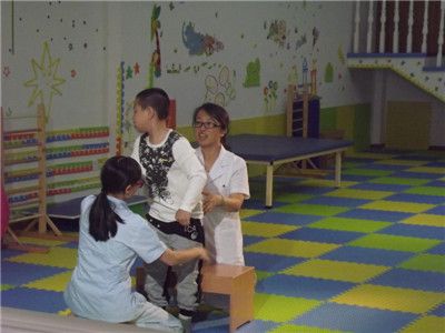 儿童脑瘫康复训练苔米健康咨询服务